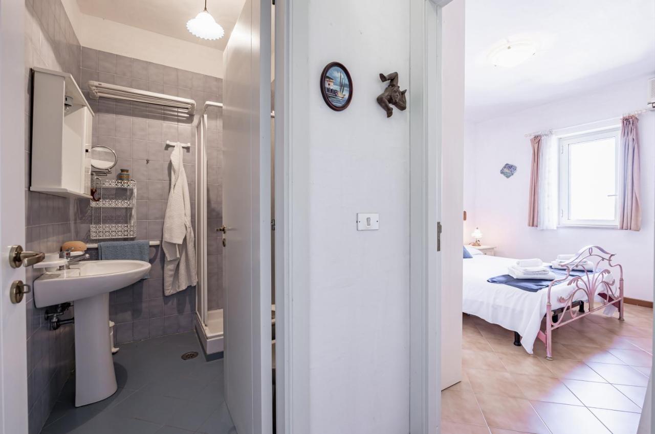 A Casa Da Massimo Central Apartment With Parking Otranto Bagian luar foto