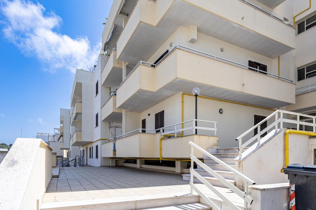 A Casa Da Massimo Central Apartment With Parking Otranto Bagian luar foto